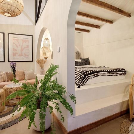 Seminyak Beach Bungalow Studio Villa 1 With Private Pool Sbb1 ภายนอก รูปภาพ